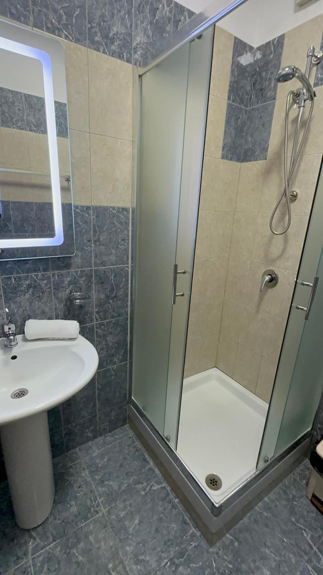 Dioras Apartment. Tirana Bagian luar foto