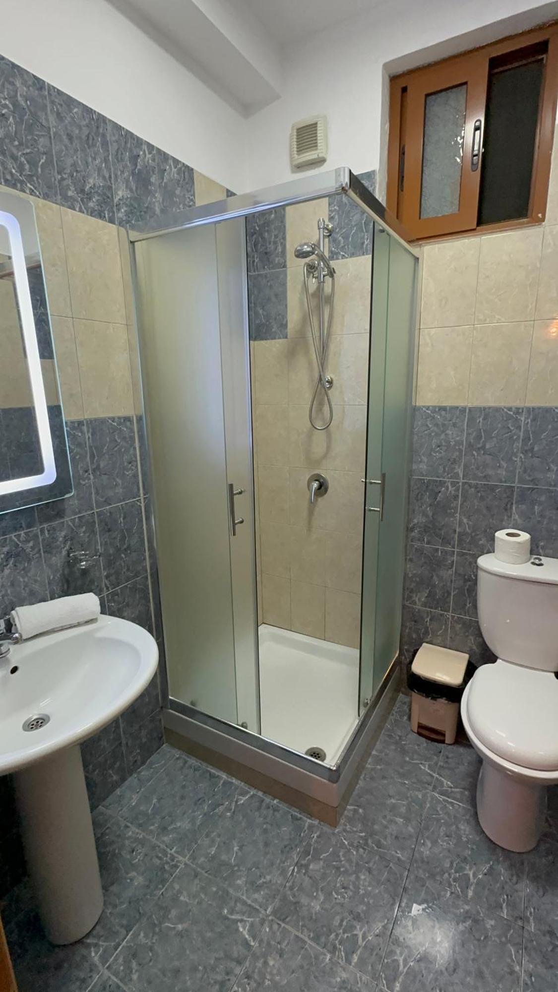 Dioras Apartment. Tirana Bagian luar foto